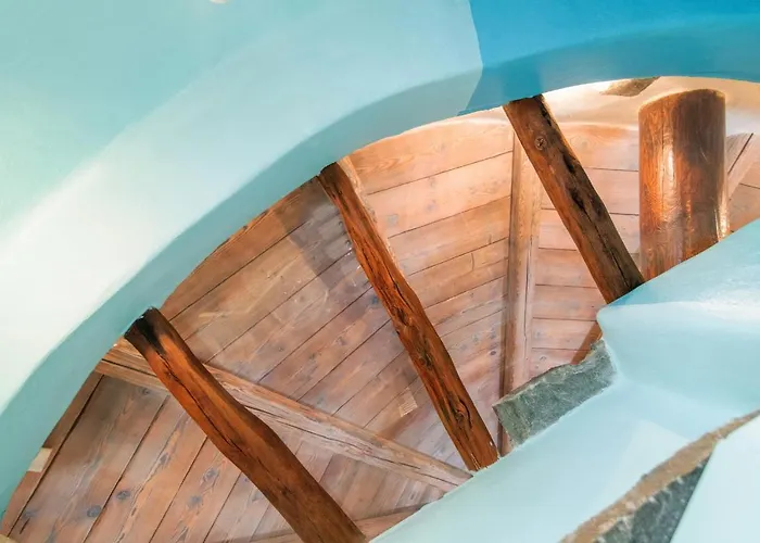 Old Windmill In Village 別荘 Triandáros